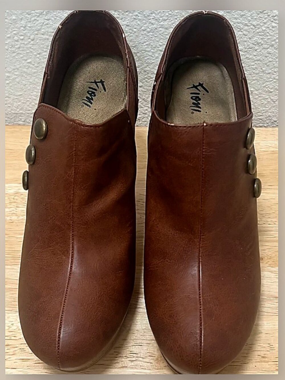 Fioni Cognac ankle boots with brass buttons 10